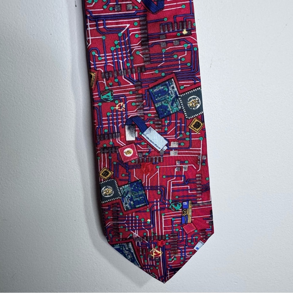 Smithsonian Institution Silk Tie Red Circuit Board Computer Novelty USA